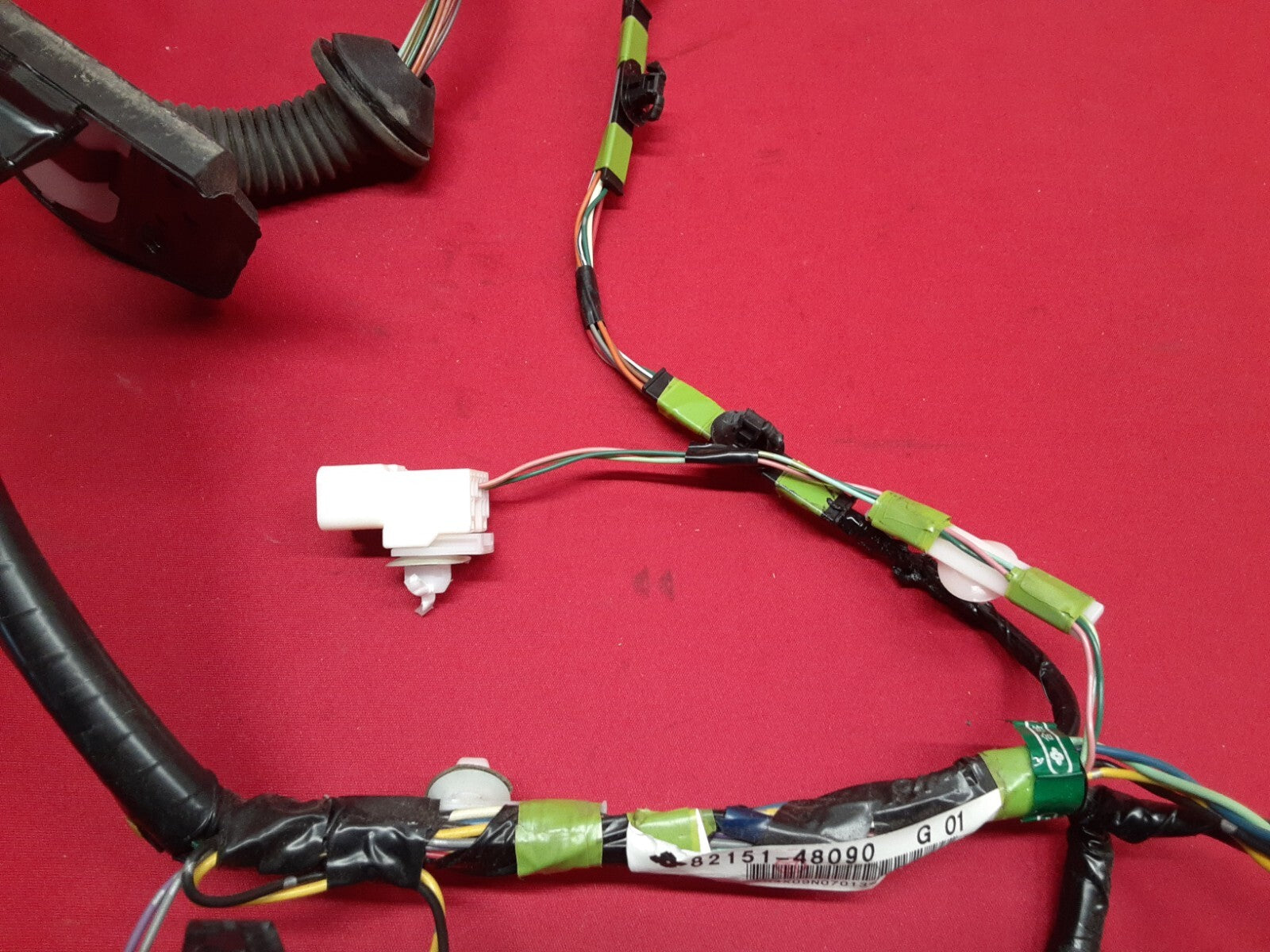 2001 - 2007 Toyota Highlander RIGHT FRONT Door Wiring Harness 82151-48090