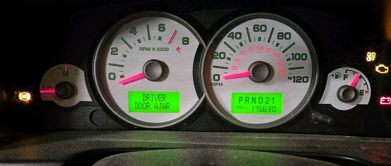 2006 2007 Ford Escape Speedometer Instrument Cluster 	6L8Z-10849-RA