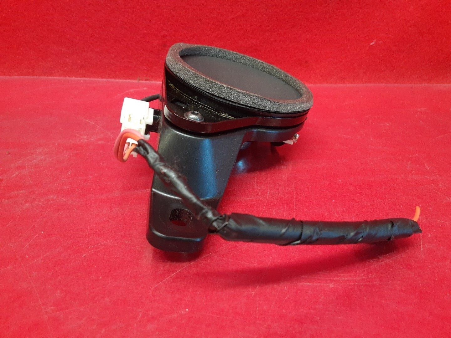 2011 - 2015 Kia Sorento JBL Infinity RIGHT REAR Quarter Speaker 96390-2P500
