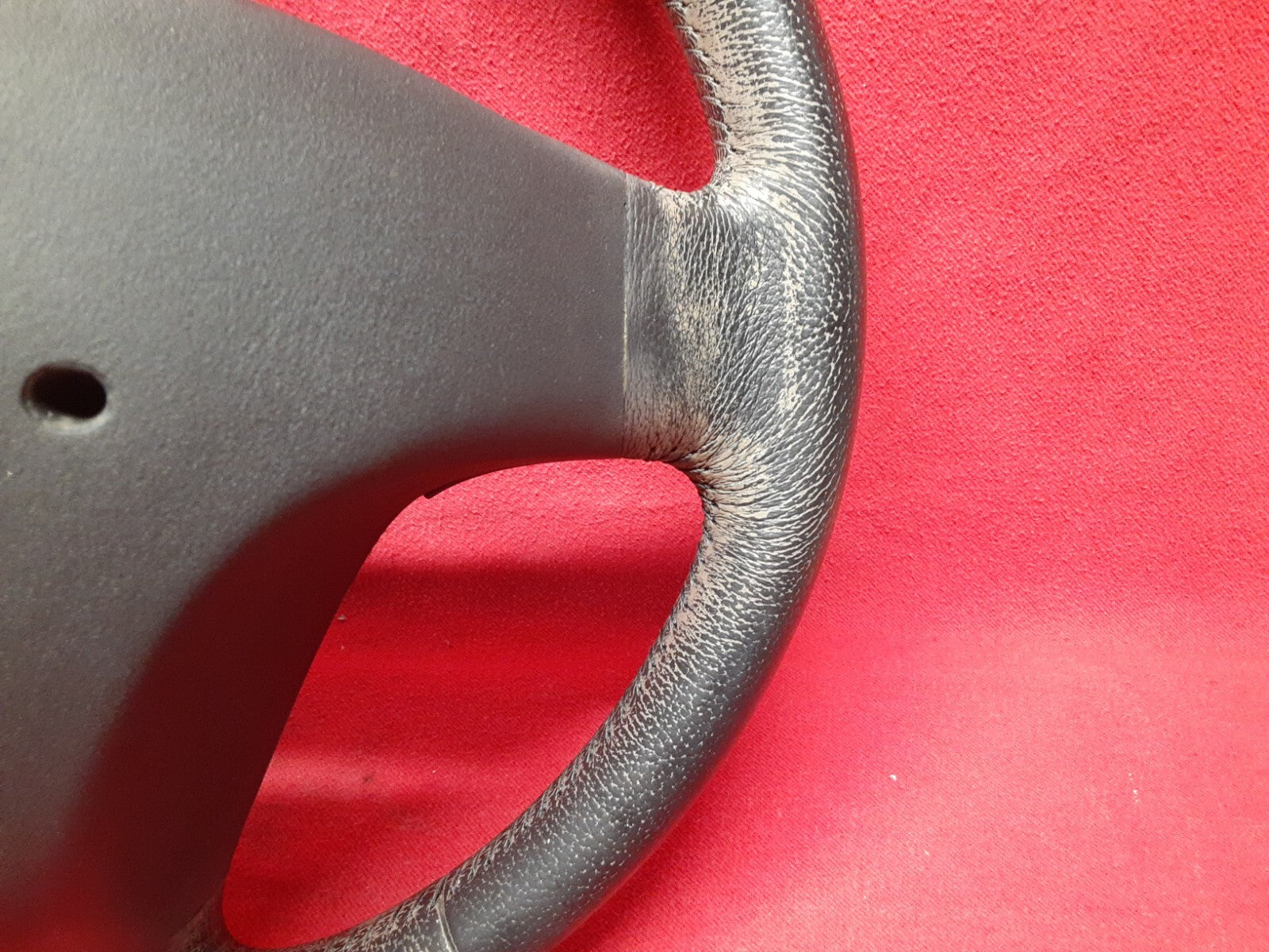 2004 - 2010 Volvo S40 Charcoal Black Steering Wheel Leather w/ Cruise & Audio