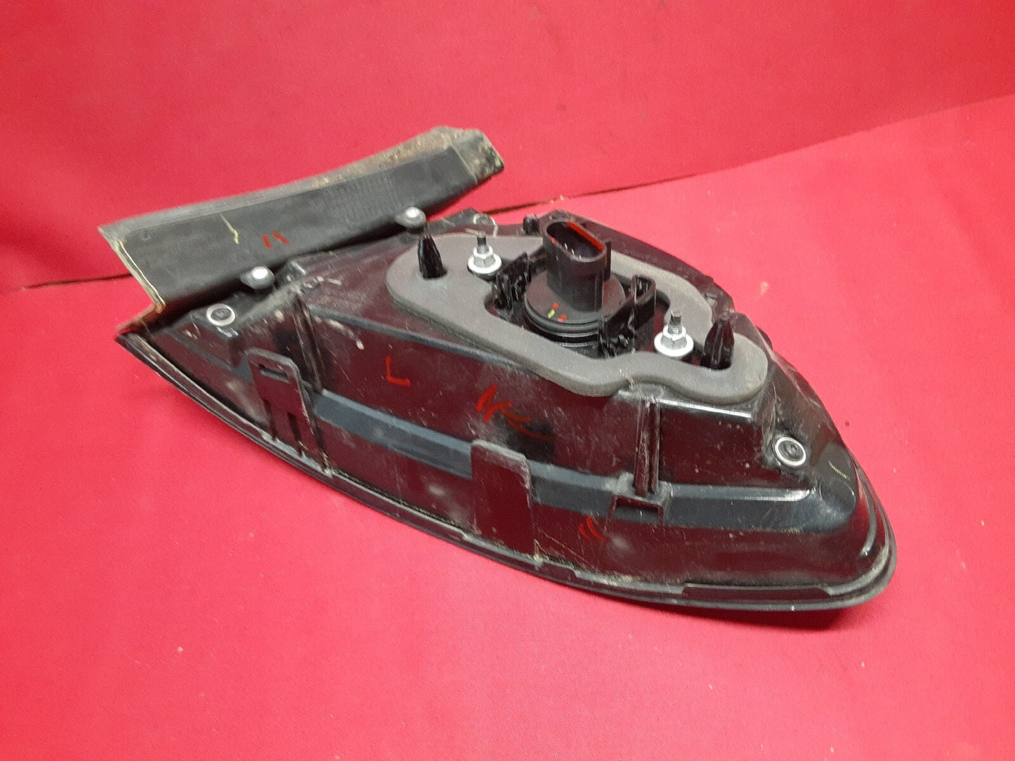 2013 - 2016 Dodge Dart LEFT DRIVER Tail Light Corner Lamp 68081394AG