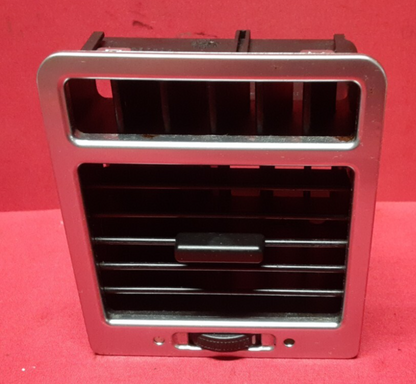2003 - 2006 Range Rover HSE LEFT OUTER Dash Air Vent Register JVE000051
