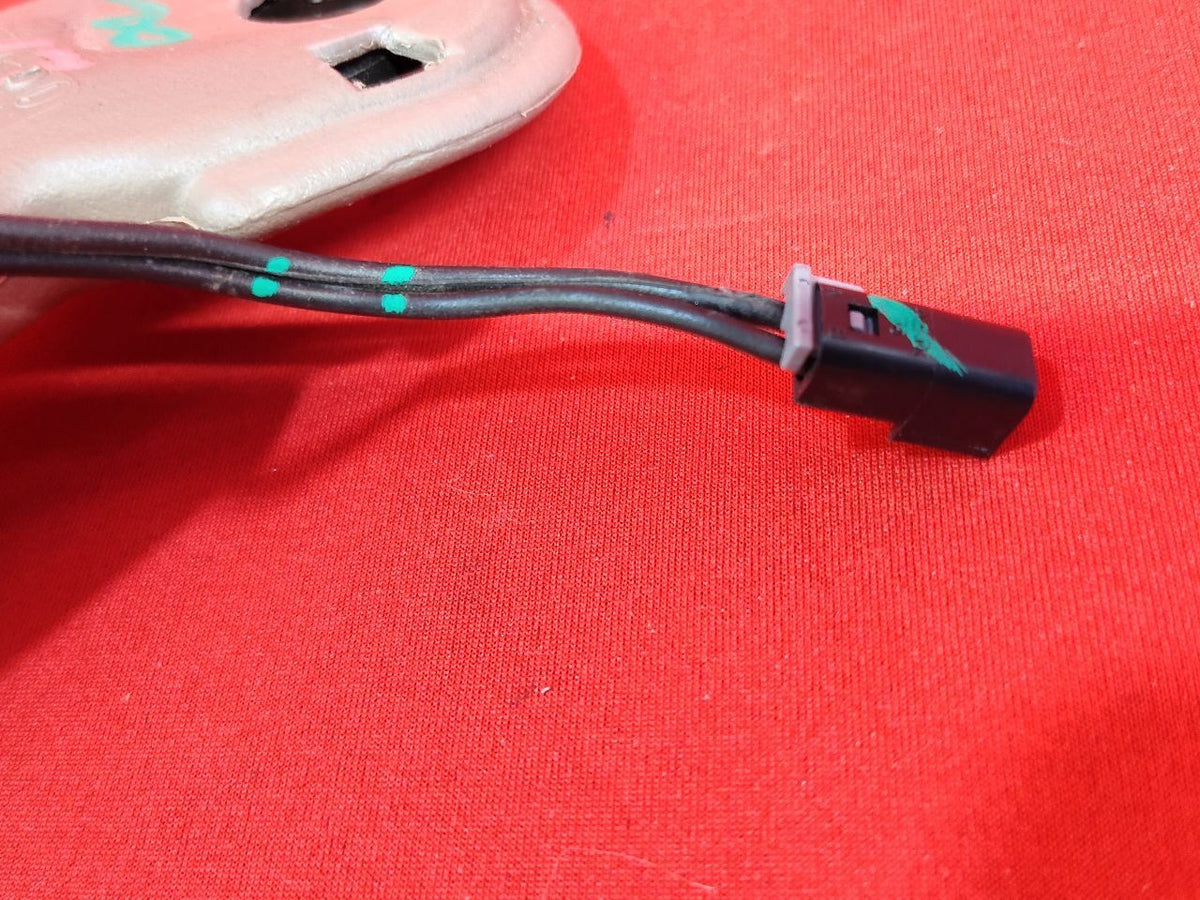 2001-2007 Chevrolet Cadillac GMC Truck Suv FRONT Right / Left Seat Belt Buckle