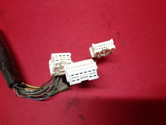 2002 - 2004 Nissan Altima Radio Stereo CD Unit w/ BOSE 28185-8J200  PIGTAILS