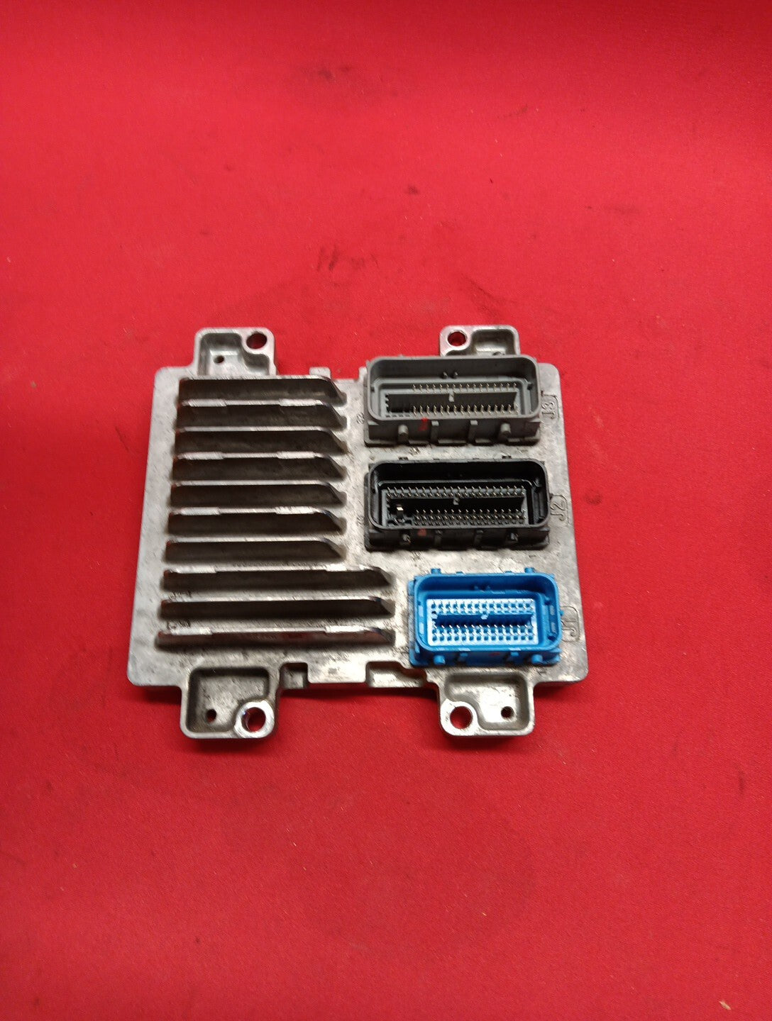 2014 Chevrolet Cruze ECM ECU Engine Control Module 12656958