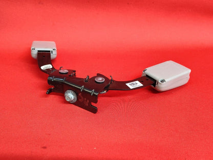 2017-2022 Honda CRV CR-V Rear 2nd Second Row Right / Center Seat Belt Buckles