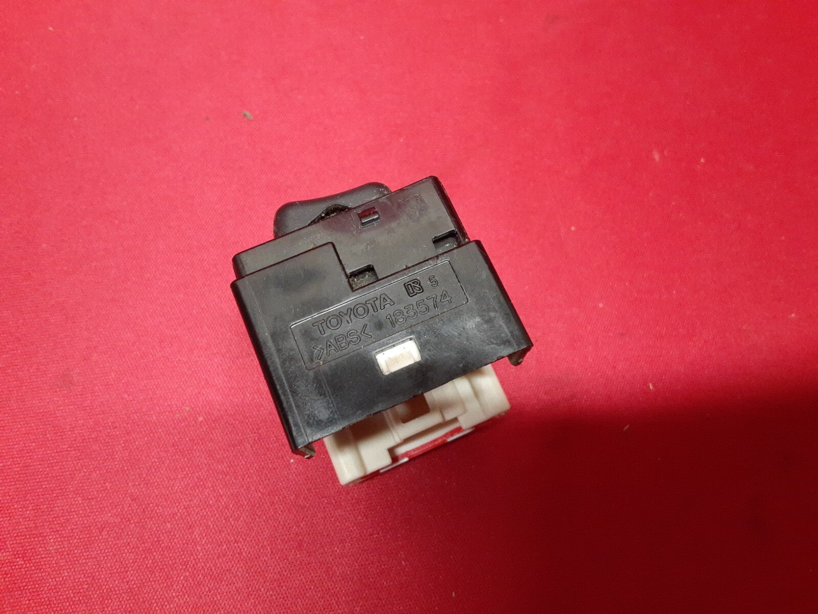 2001 - 2017 Toyota Scion Side View Wing Mirror Adjustment Switch 84872-02060