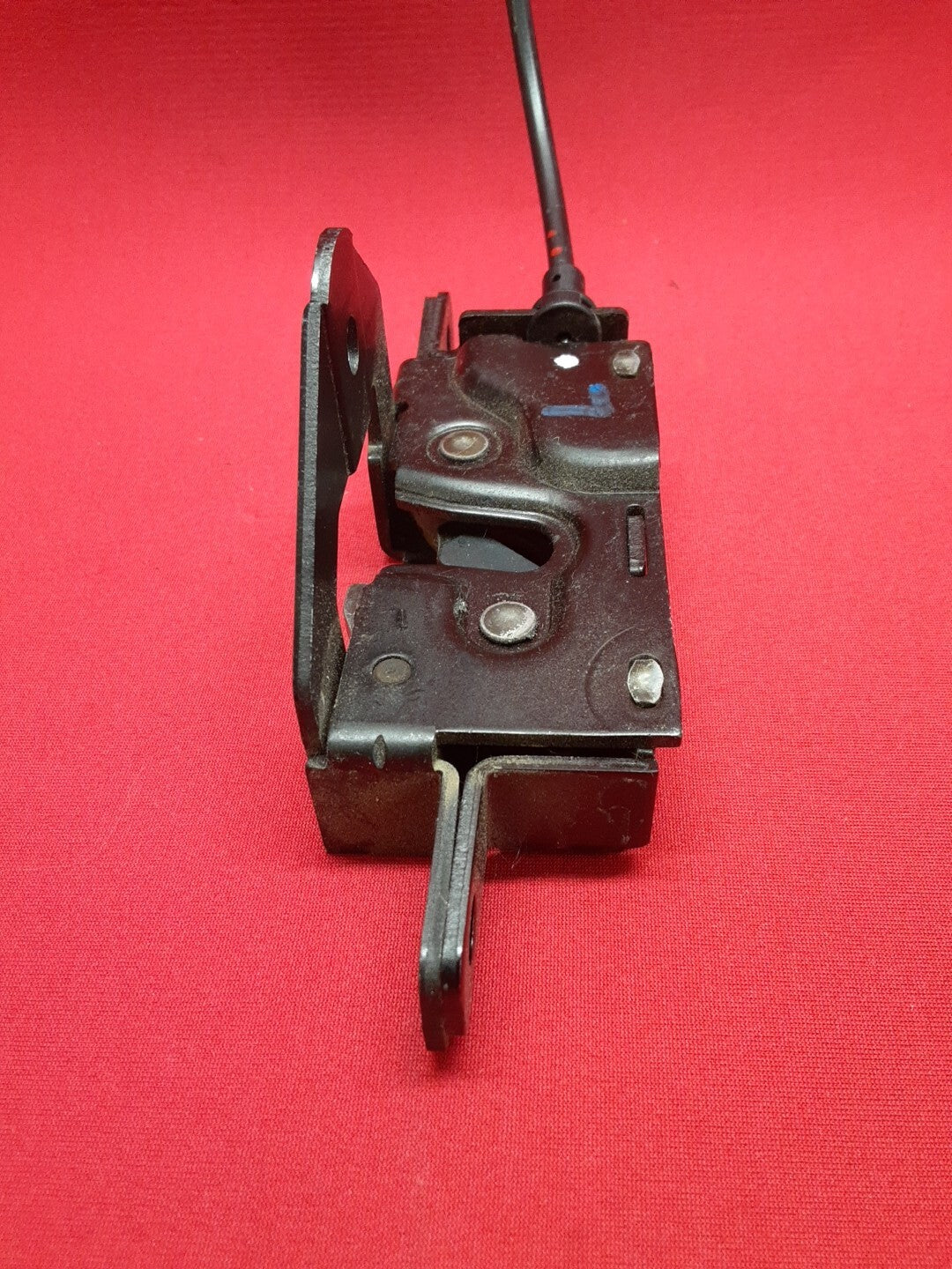 2000-2006 BMW X5 Rear Left Lower Trunk Lock Latch Actuator 51-24-8-408-963