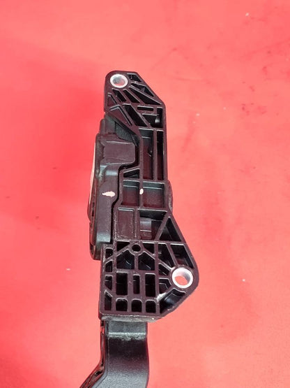 2011-2020 Dodge Ram Pickup Accelerator Gas Foot Pedal 68043161AD