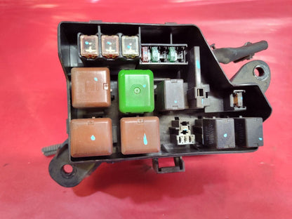 2001-2003 Toyota Prius 1st Gen Engine Bay Fuse Box Junction Block 82721-47010
