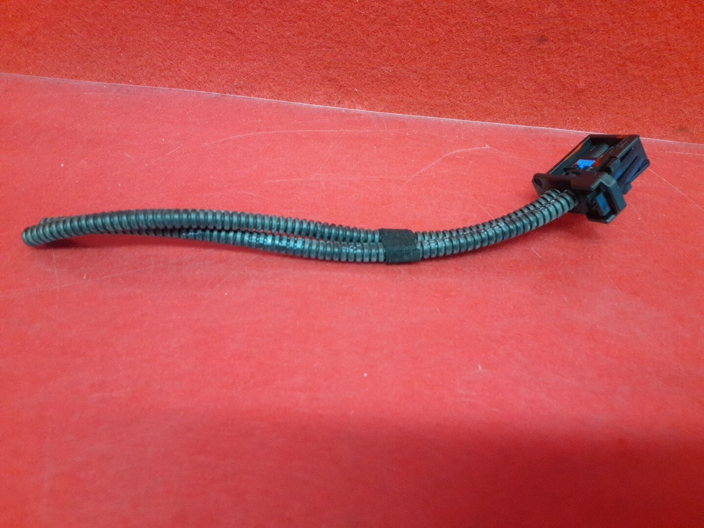 2007 -2008 Audi Q7 6Disc 6 Disc CD Changer 4L0-035-111   PIGTAIL WIRES ONLY