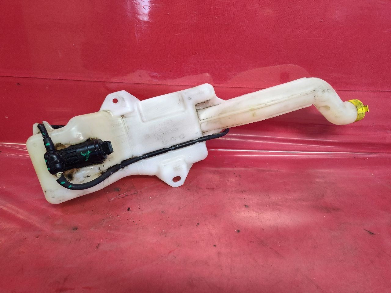 2013-2019 Fiat 500 Abarth /Pop Windshield Washer Fluid Reservoir Bottle Pump 67k