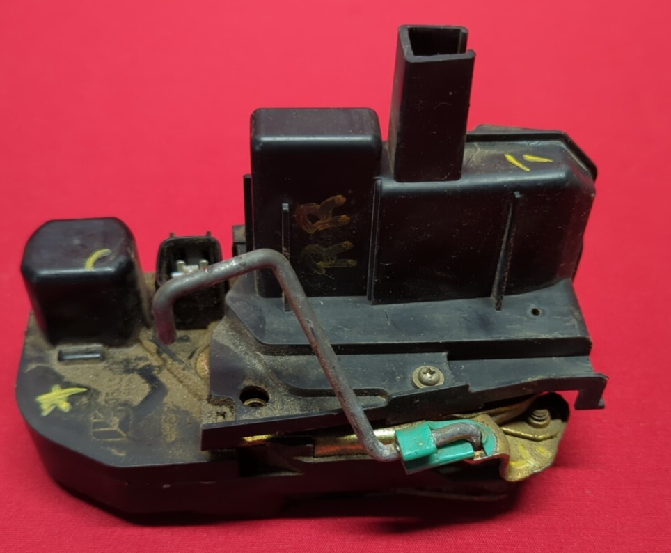 2001 Jeep Grand Cherokee RIGHT REAR Door Latch Actuator  68268218AA