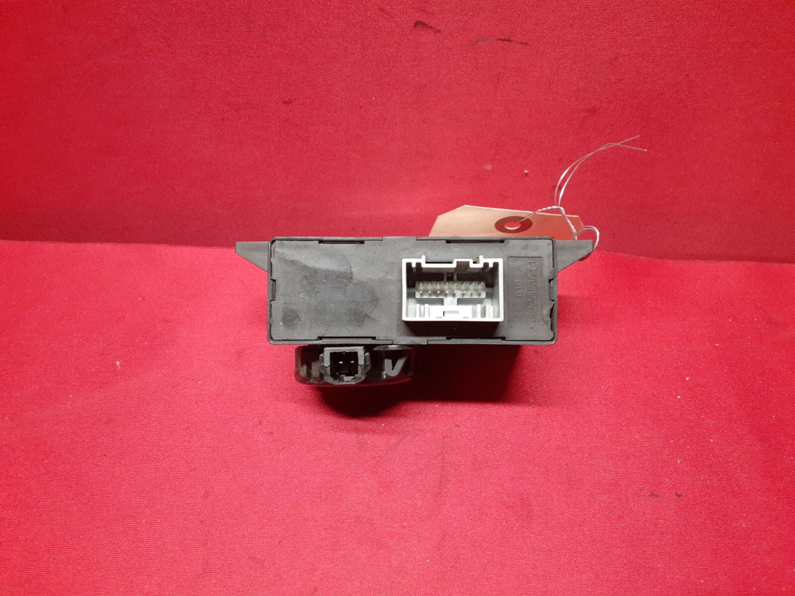 2013 - 2019 Lincoln MKT  Parking Assistant Module DE9Z-14B291-A