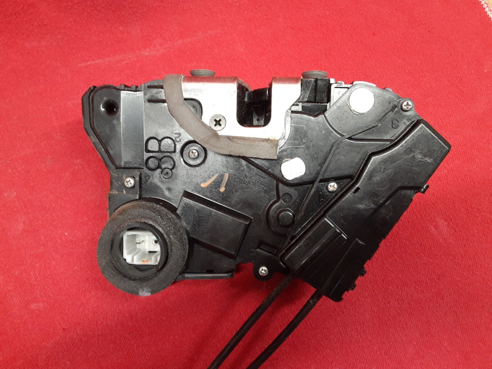 2004 - 2006 Toyota Prius FRONT RIGHT PASSENGER Door Latch Lock Actuator & Handle