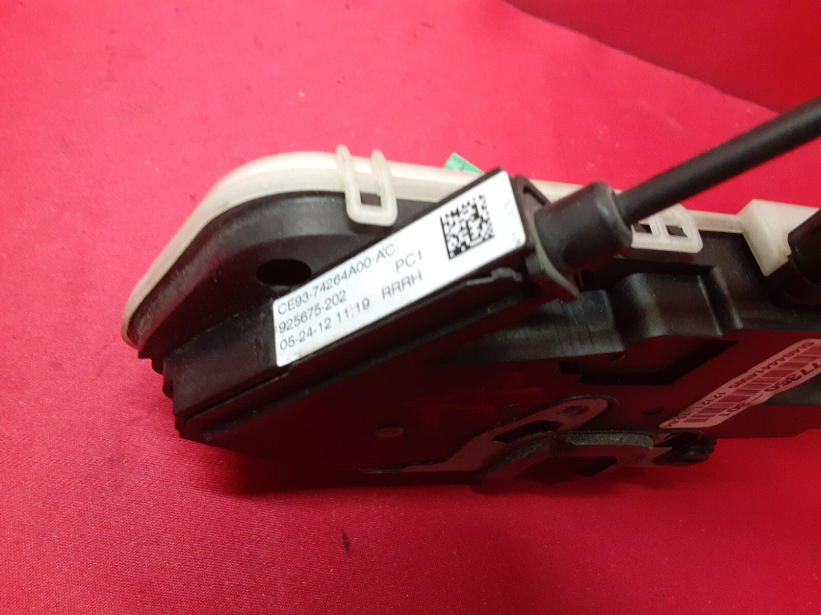 2009 - 2019 Ford Lincoln RIGHT REAR Door Latch Lock Actuator CA8Z7426412A