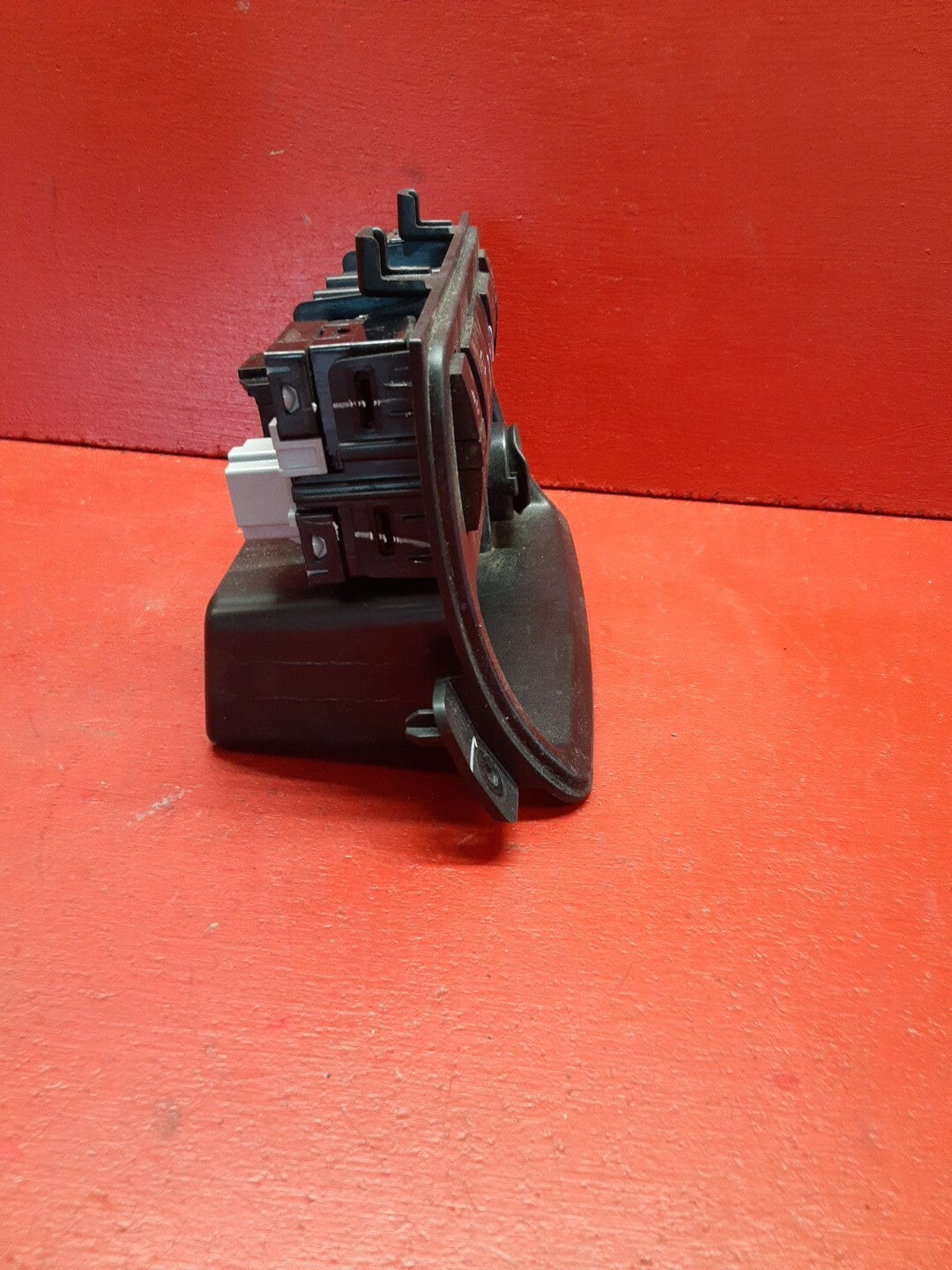 09-12 Chevrolet Traverse Center Dash 12v Switch Housing Heated Seats 25875989
