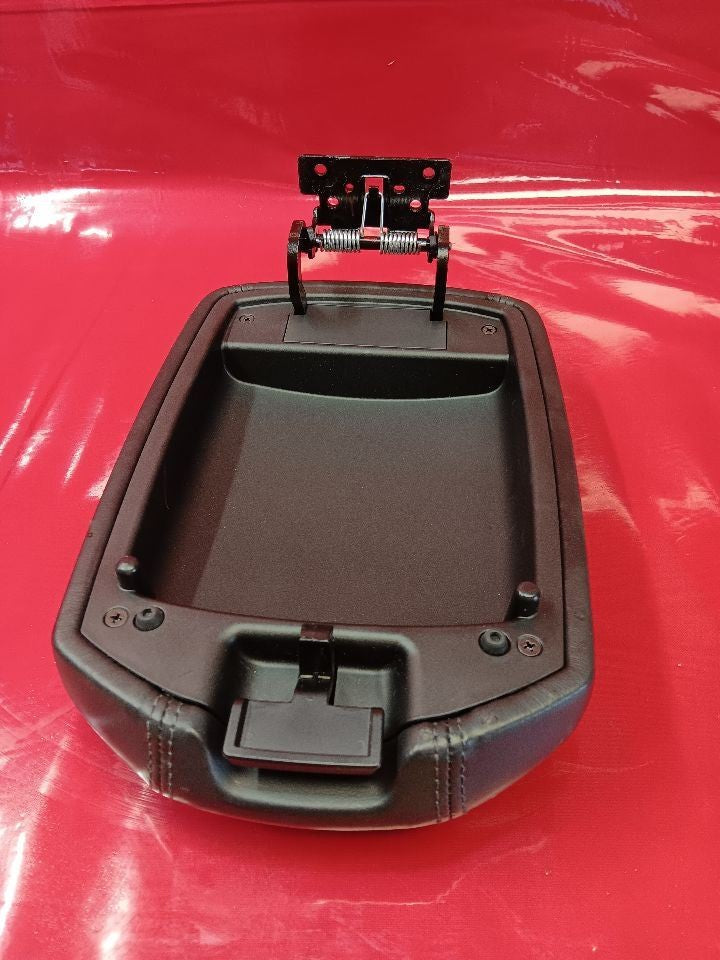 13-16 Hyundai Genesis Coupe Center Console Arm Rest Armrest Lid Black Leather