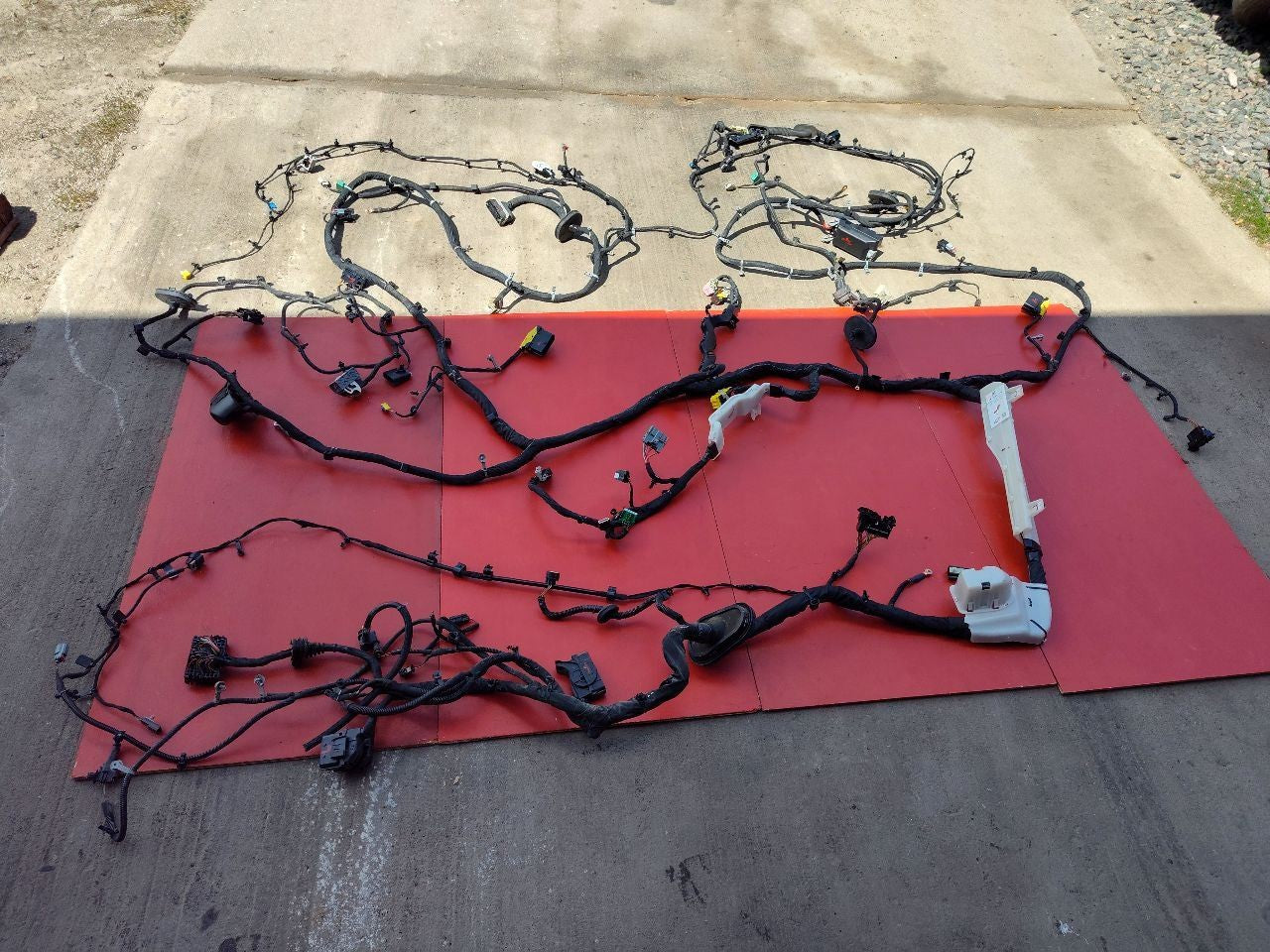 2018 Chevy Chevrolet Equinox 1.5L LT Main Chassis BODY Wiring Harness - Complete