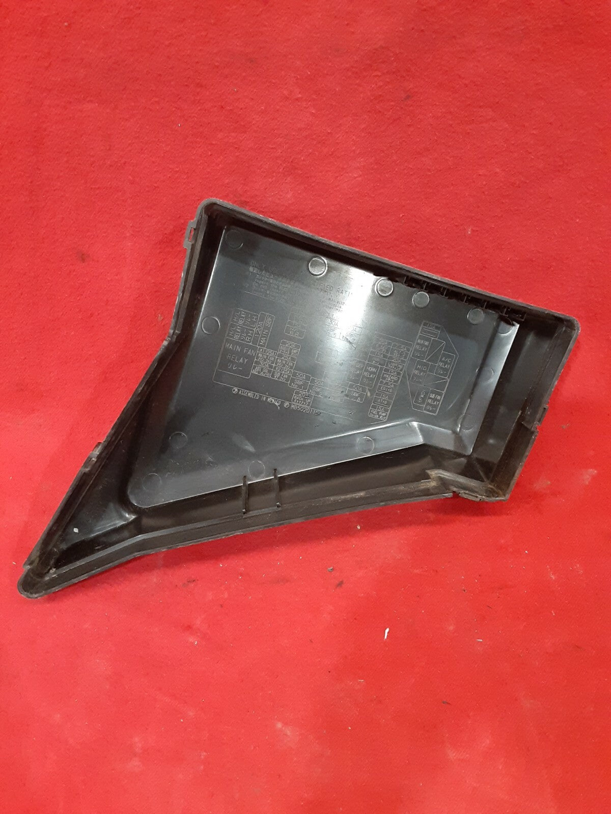 1999 - 2004 Subaru Outback Legacy Under Hood Fuse Box Cover Black Plastic