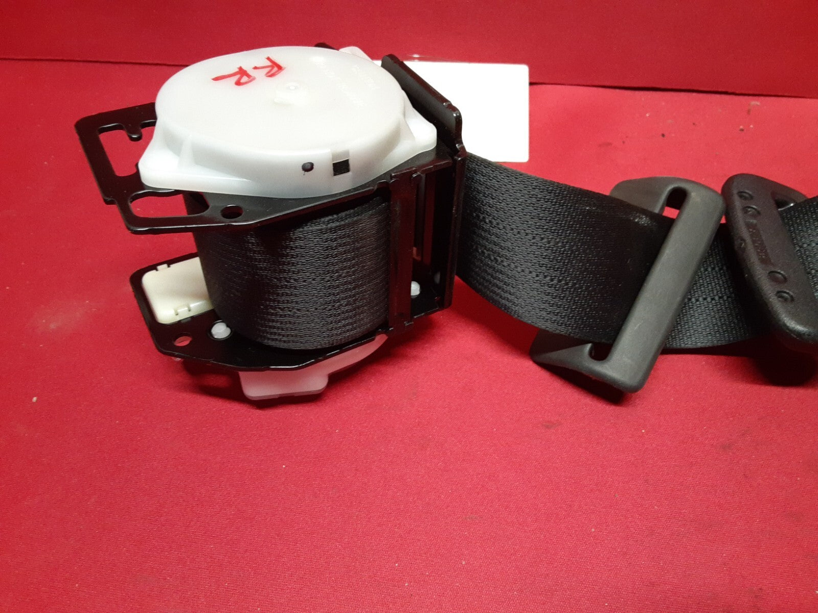 2011 - 2019 Infiniti REAR RIGHT PASSENGER Seat Belt w/ Buckle Black 88844-1MA0B