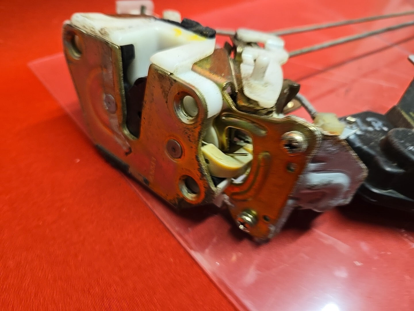 2001 - 2003 Mitsubishi Montero LIMITED/XLS LEFT REAR Door Latch Lock Actuator