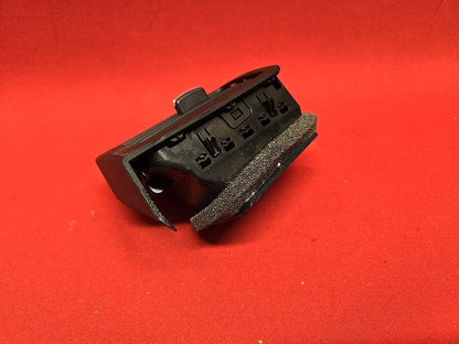 2007-2009 Saturn Aura Front Right Outer Dash HVAC Vent 25912694