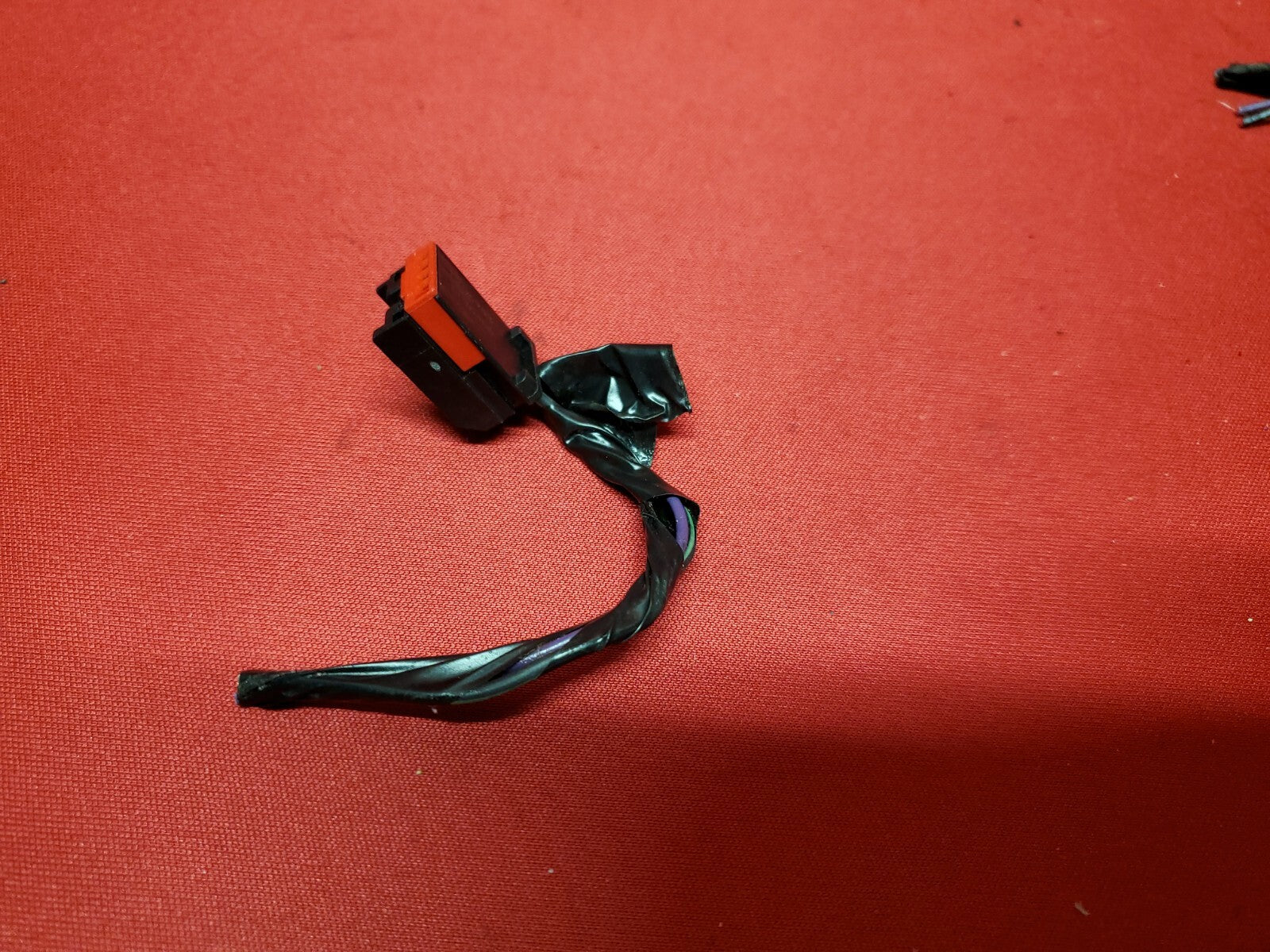 2010 - 2019 Lincoln MKT Scuff Plate Illumination Bar R/L  CE9Z14F010A PIGTAIL
