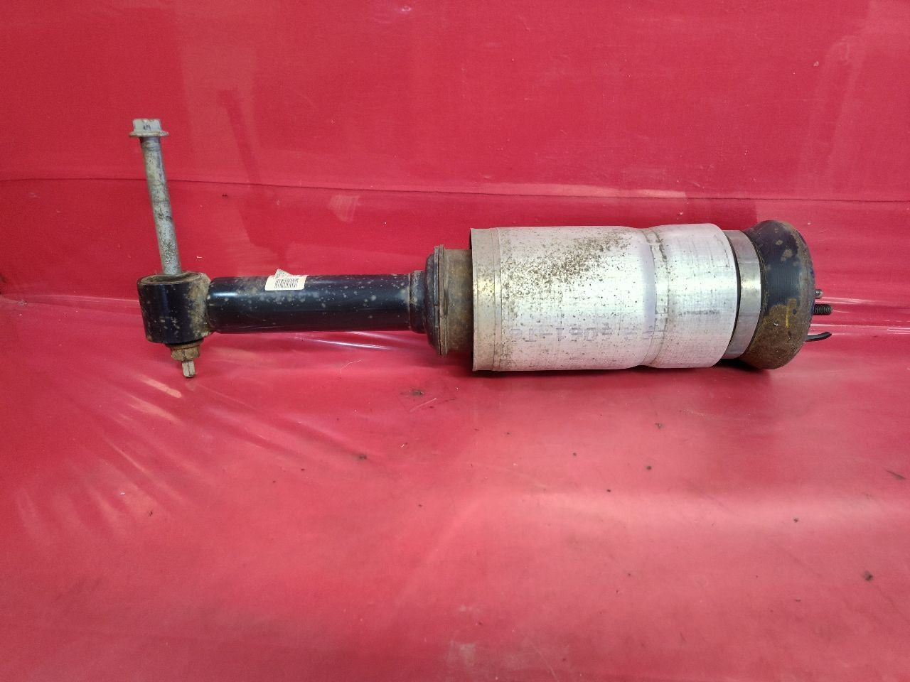 2010-2016 Land Rover LR4 Front Left / Right Air Strut Shock Absorber LR032646