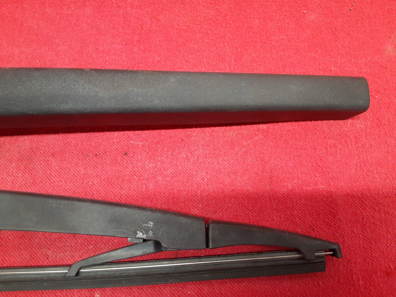 2005 - 2010 Jeep Grand Cherokee Laredo Limited REAR Liftgate Wiper Arm Black