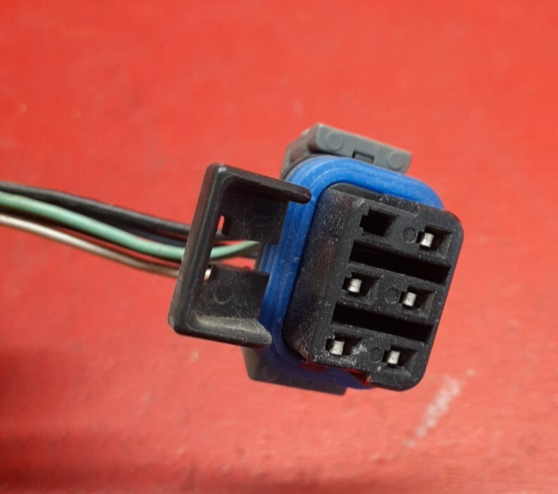 2005-2009 Chevrolet Chevy Cobalt RIGHT PASSENGER Headlight Pigtail 22740620
