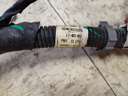 2003-2006 Chevy GMC Cadillac 4WD A/T Headlamp Wiring Harness - *broken sockets*
