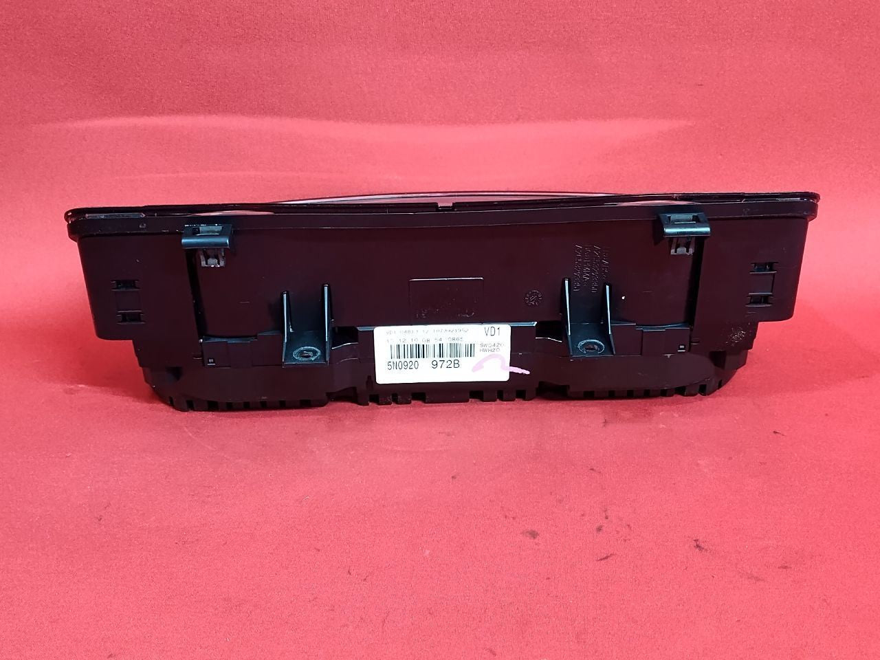 2010 2011 VW Tiguan 2.0L Turbo A/T AWD Speedometer Instrument Cluster MPH