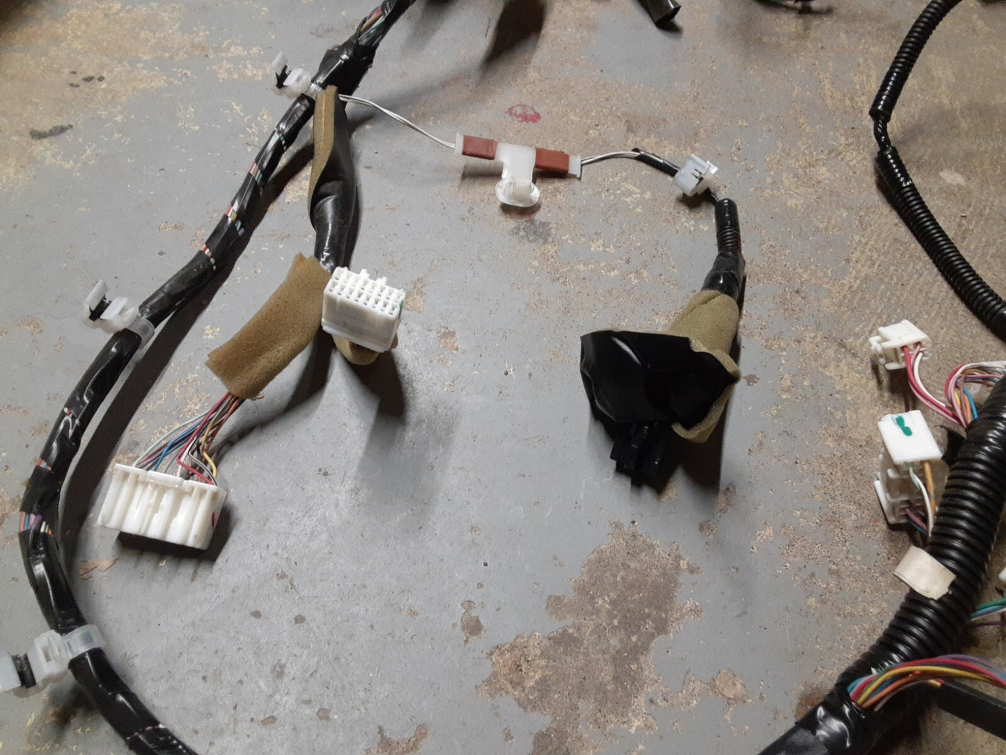 2004 - 2007 Toyota Highlander Instrument Panel Wiring Harness   82141-48A40