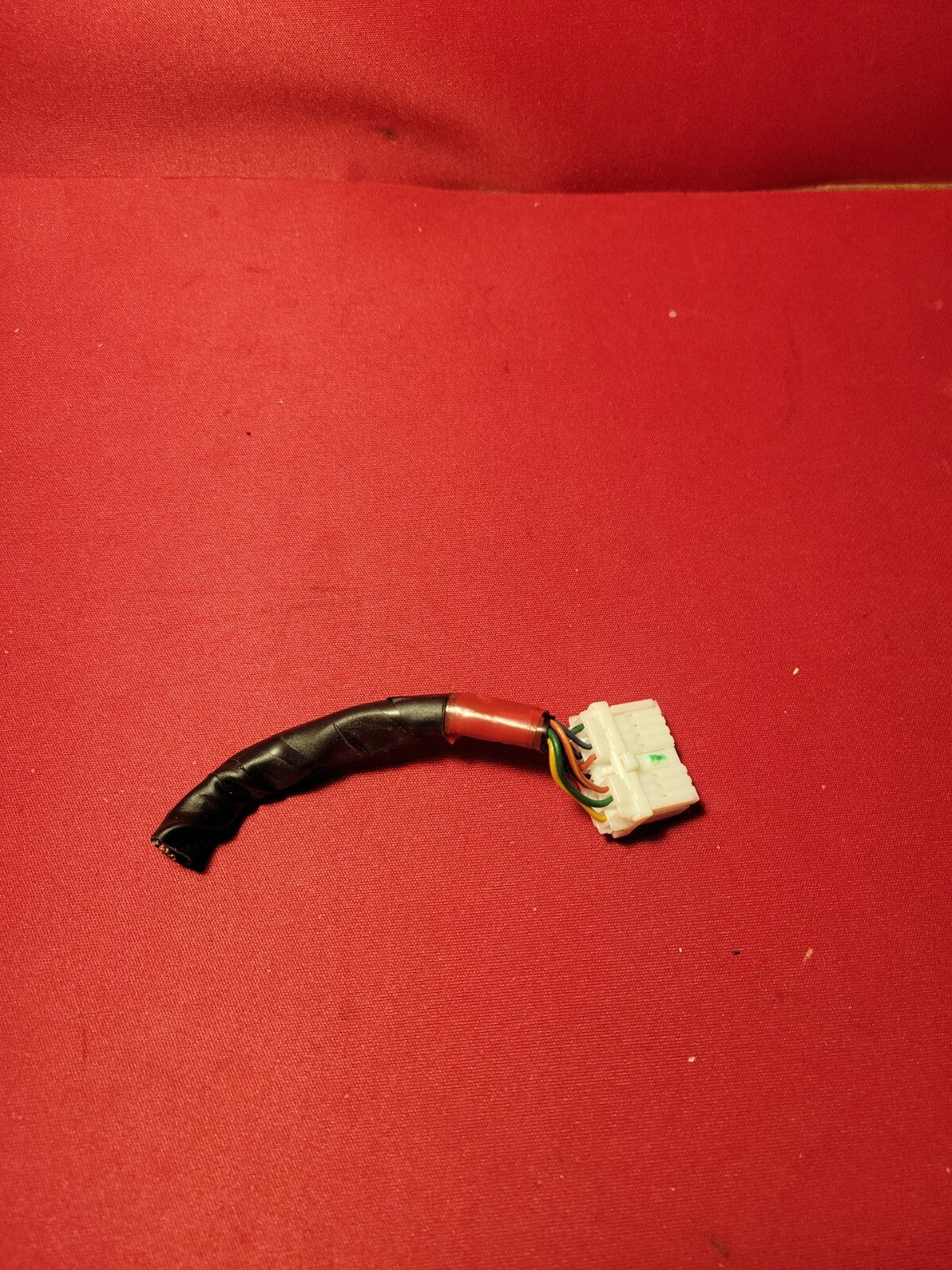 2010  Kia Soul Mood Music Assembly Control Unit Pigtail 96120-2K535
