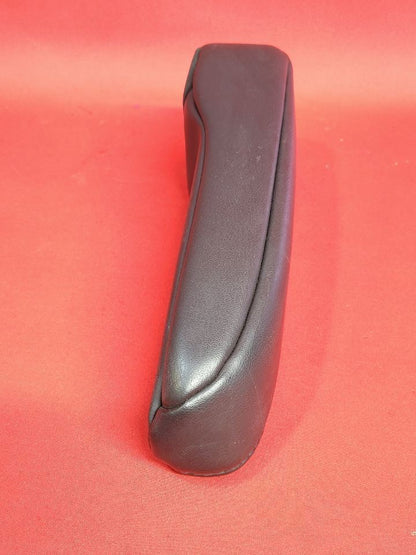 2007-2012 GMC Buick Chevy Saturn REAR 2nd Row RIGHT PASSENGER Arm Rest Leather