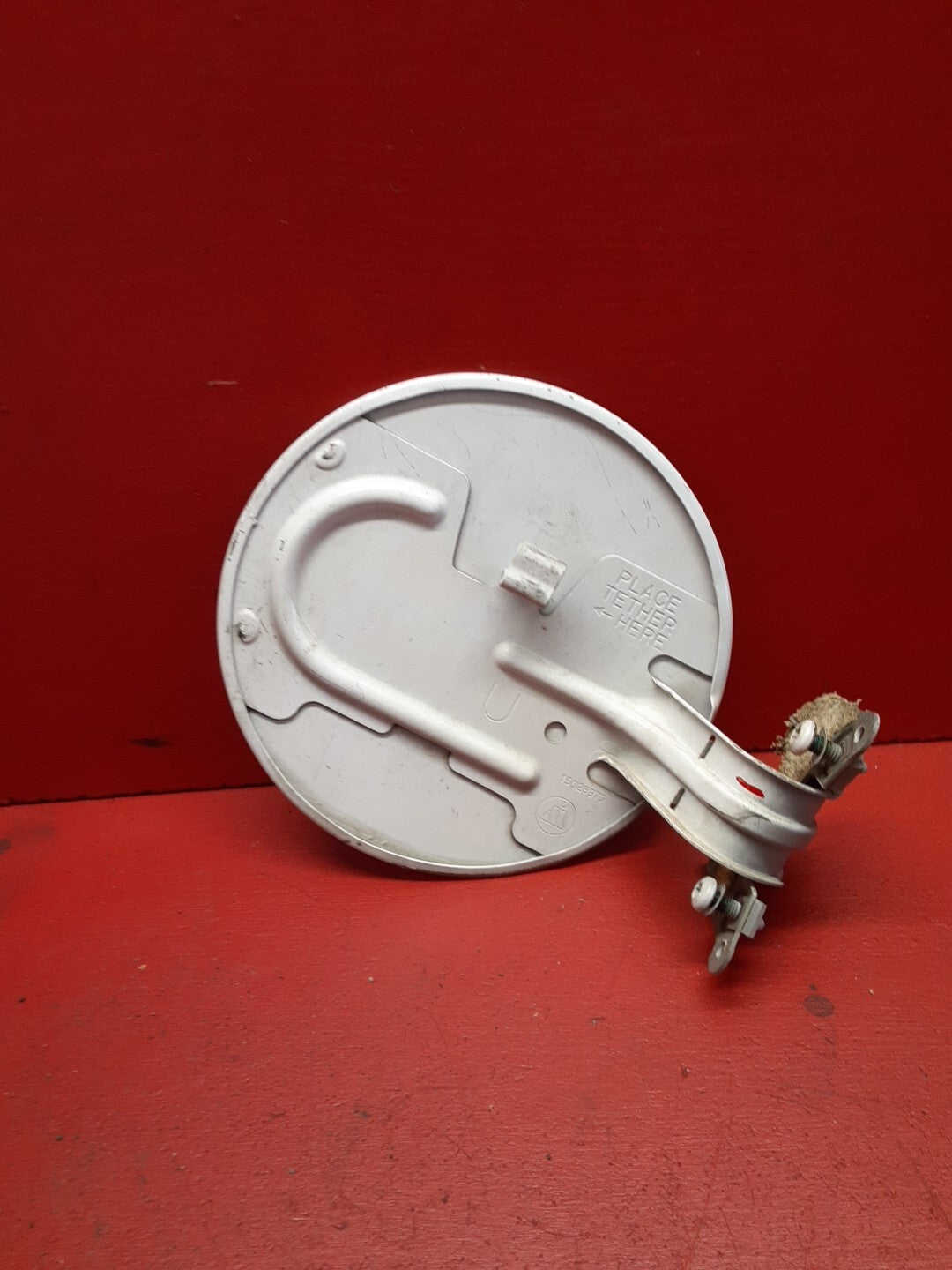 2002 -2006 GM Multi Vehicle Fuel Door Summit White 15124078