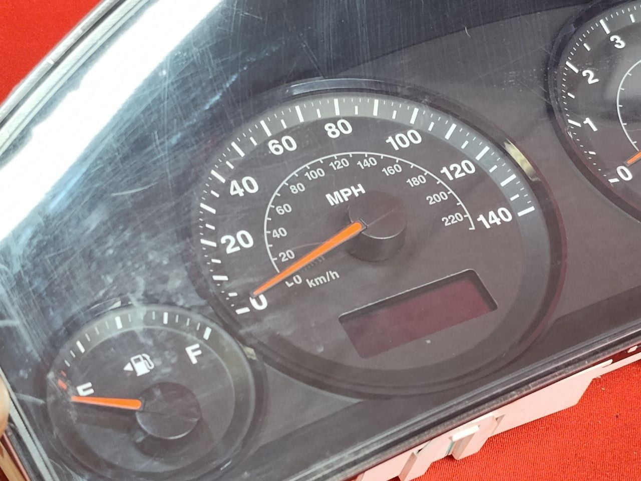 2006 Jeep Grand Cherokee AWD Auto Trans Speedometer Instrument Cluster MPH