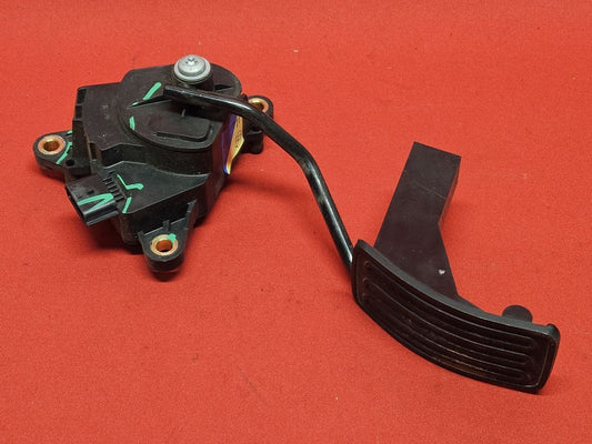 2008-2015 Nissan Rogue 2.5L L4 Accelerator Pedal w/ Sensor Assembly