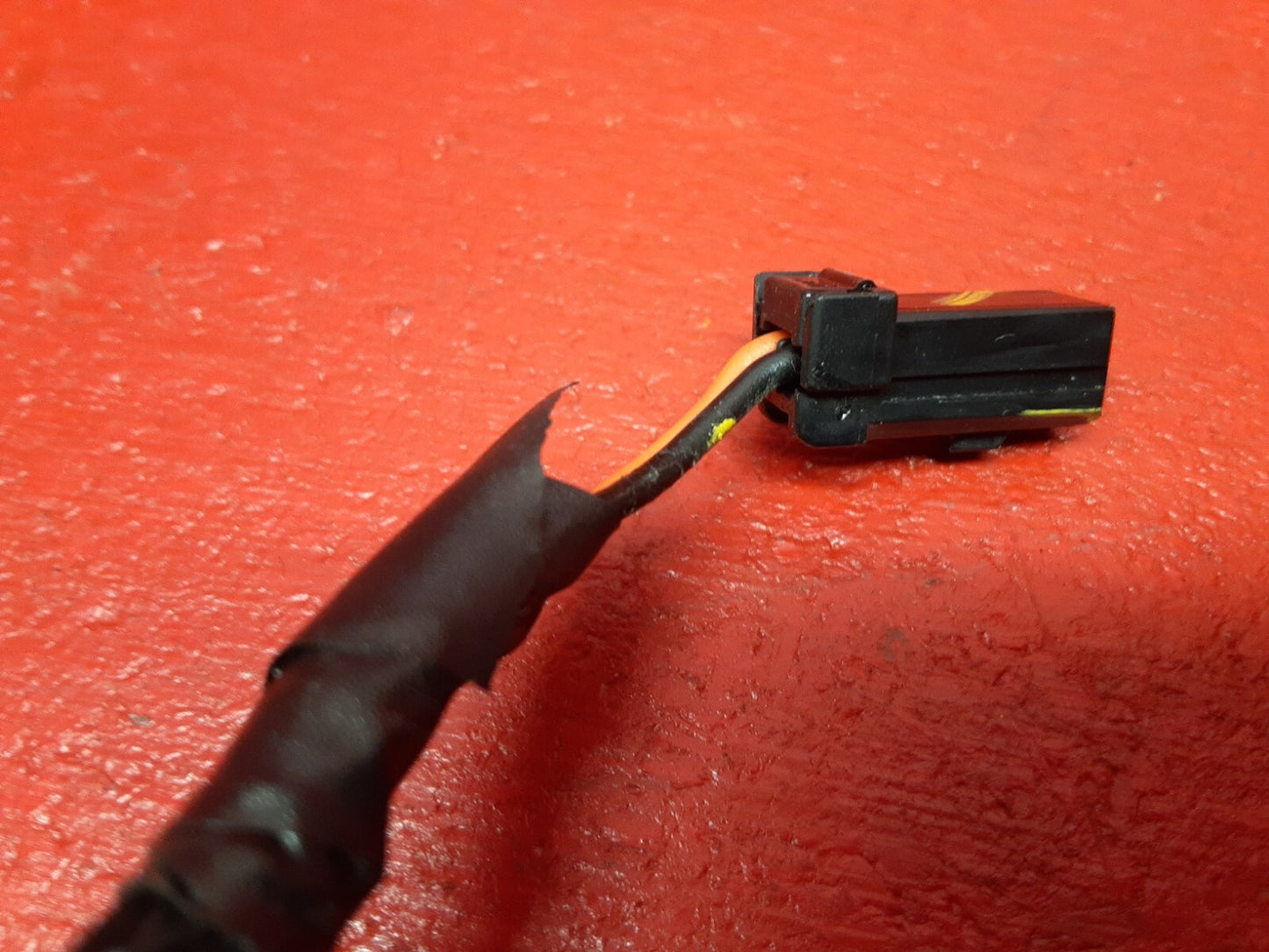 2001 - 2003 Dodge Durango LOWER Center Dash Ash Tray Power Outlet PIGTAILS ONLY