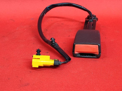 2009-2012 Jeep Liberty FRONT LEFT DRIVER Seat Belt Buckle Tongue Black