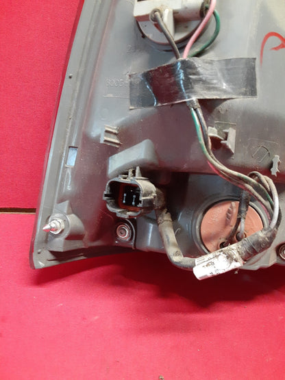 2011 - 2013 Kia Sorento PASSENGER Quarter Tail Light Lamp Halogen 92402-1U000