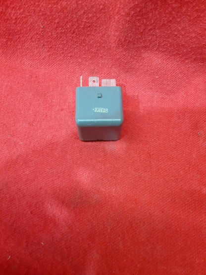 Toyota / Lexus / Scion - 90987-02025 / 156700-2540 Relay - Gray