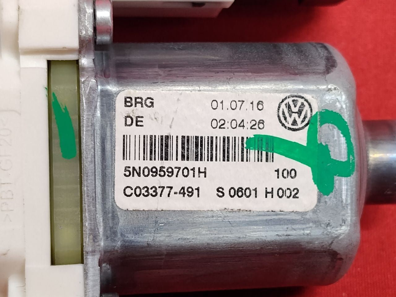 2012-2018 VW Volkswagen Tiguan FRONT LEFT DRIVER Door Power Window Motor