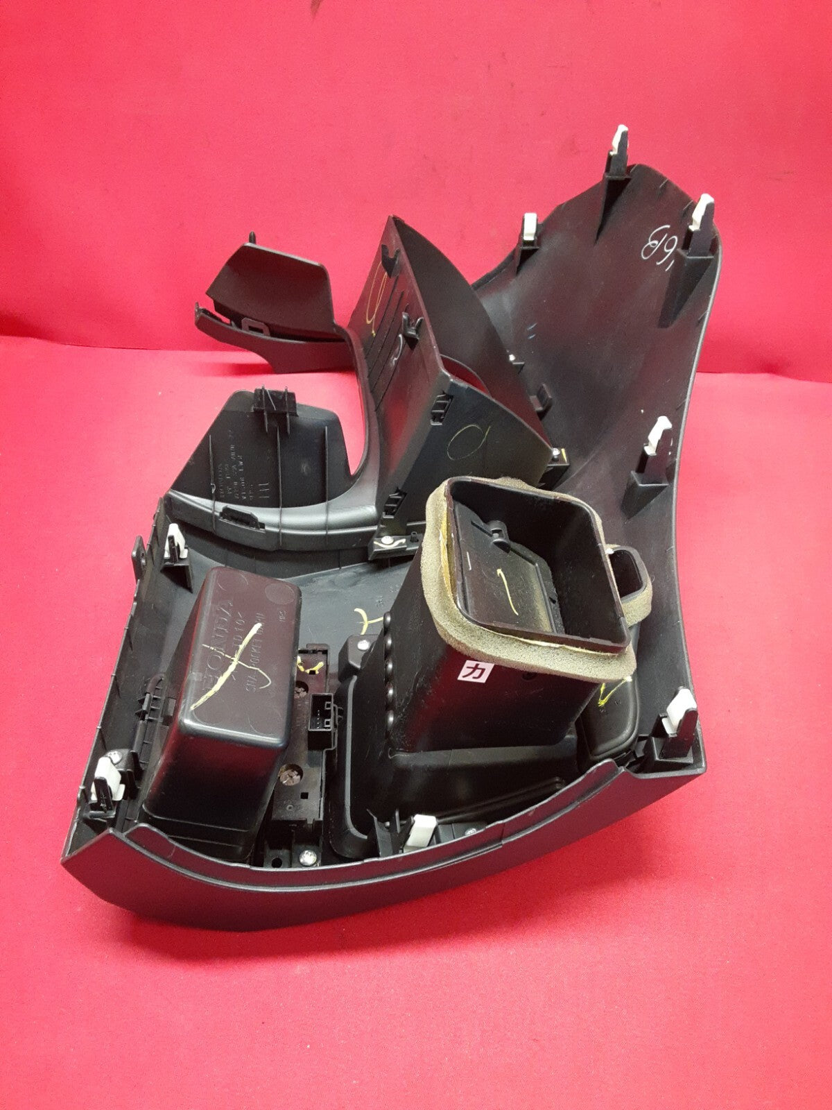 2006 - 2008 Honda Civic Hybrid Instrument Gauge Cluster Trim Vent 77222-SNC-A02