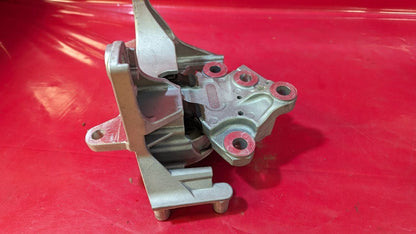 2022-2024 Mitsubishi Outlander RIGHT PASSENGER Engine Transmission Mount Bracket