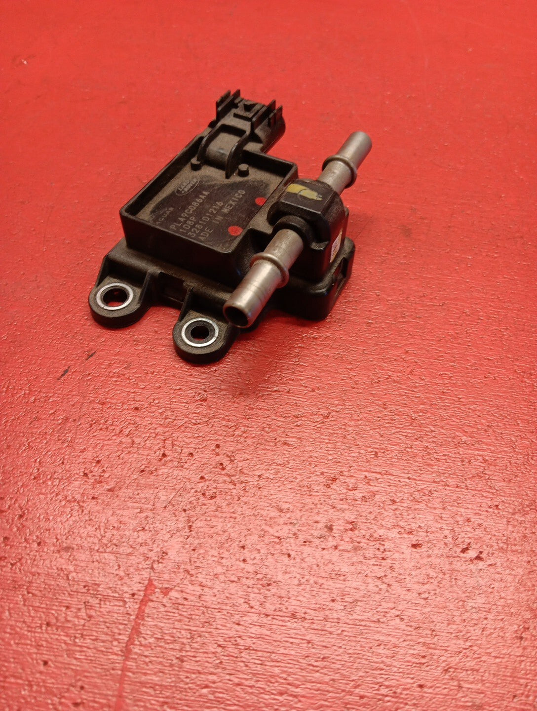 2013-2017 Land Rover Range Rover 5.0L Fuel Pressure Sensor CPLA-9C086-AA