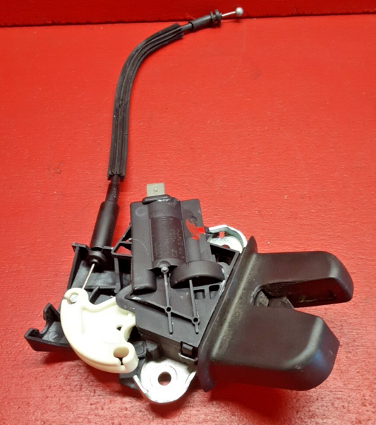 2004-2017 Audi A4 Quattro S4 RS4 Rear Trunk lock Latch Actuator 4F5-827-505-D