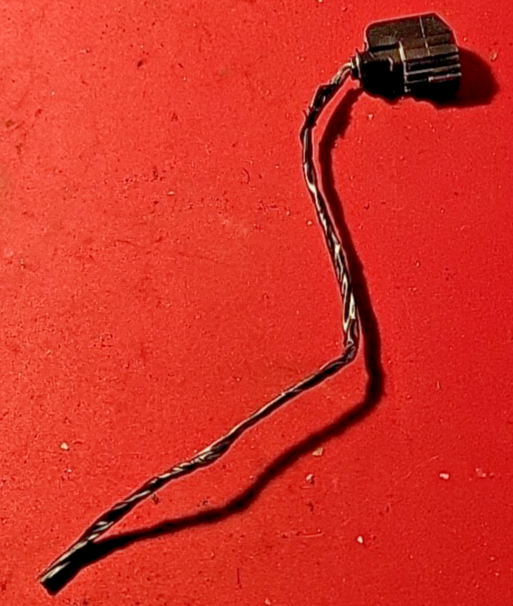 2008 2009 2010 Dodge Avenger Center High Third Brake Lamp Pigtail 5113616AA