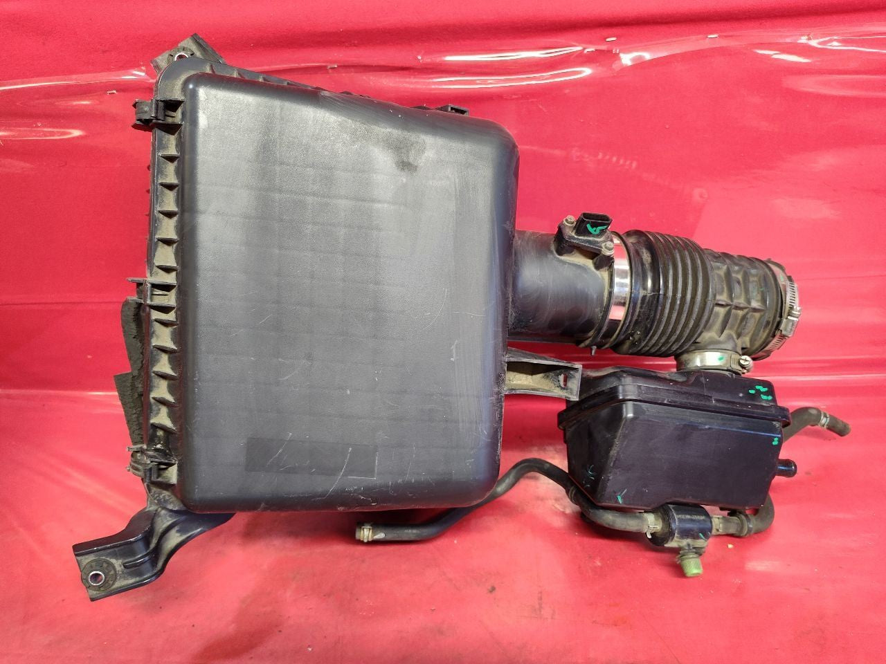 2011 2012 Infiniti QX56 Air Filter Cleaner Box Resonator Inlet Tube Duct SET